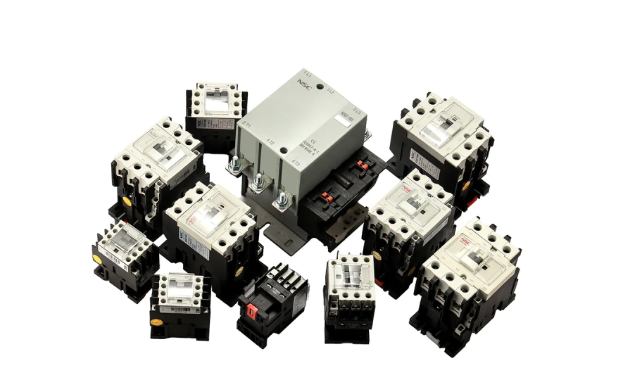 تفاوت کنتاکتور AC و DC: هر آنچه برای انتخاب درست باید بدانید تفاوت کنتاکتور AC و DC: هر آنچه برای انتخاب درست باید بدانید